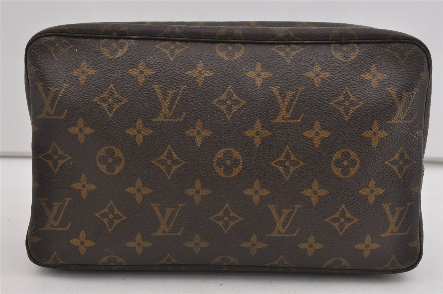 Auth Louis Vuitton Monogram Trousse Toilette 28 Clutch Hand Bag M47522 LV 1501I