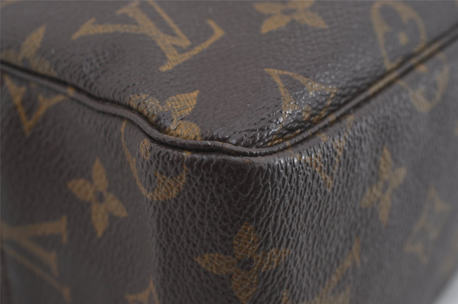 Auth Louis Vuitton Monogram Trousse Toilette 28 Clutch Hand Bag M47522 LV 1501I