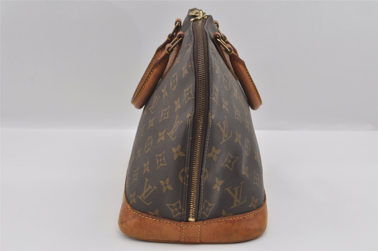 Authentic Louis Vuitton Monogram Alma Hand Bag Purse M51130 LV 1505I