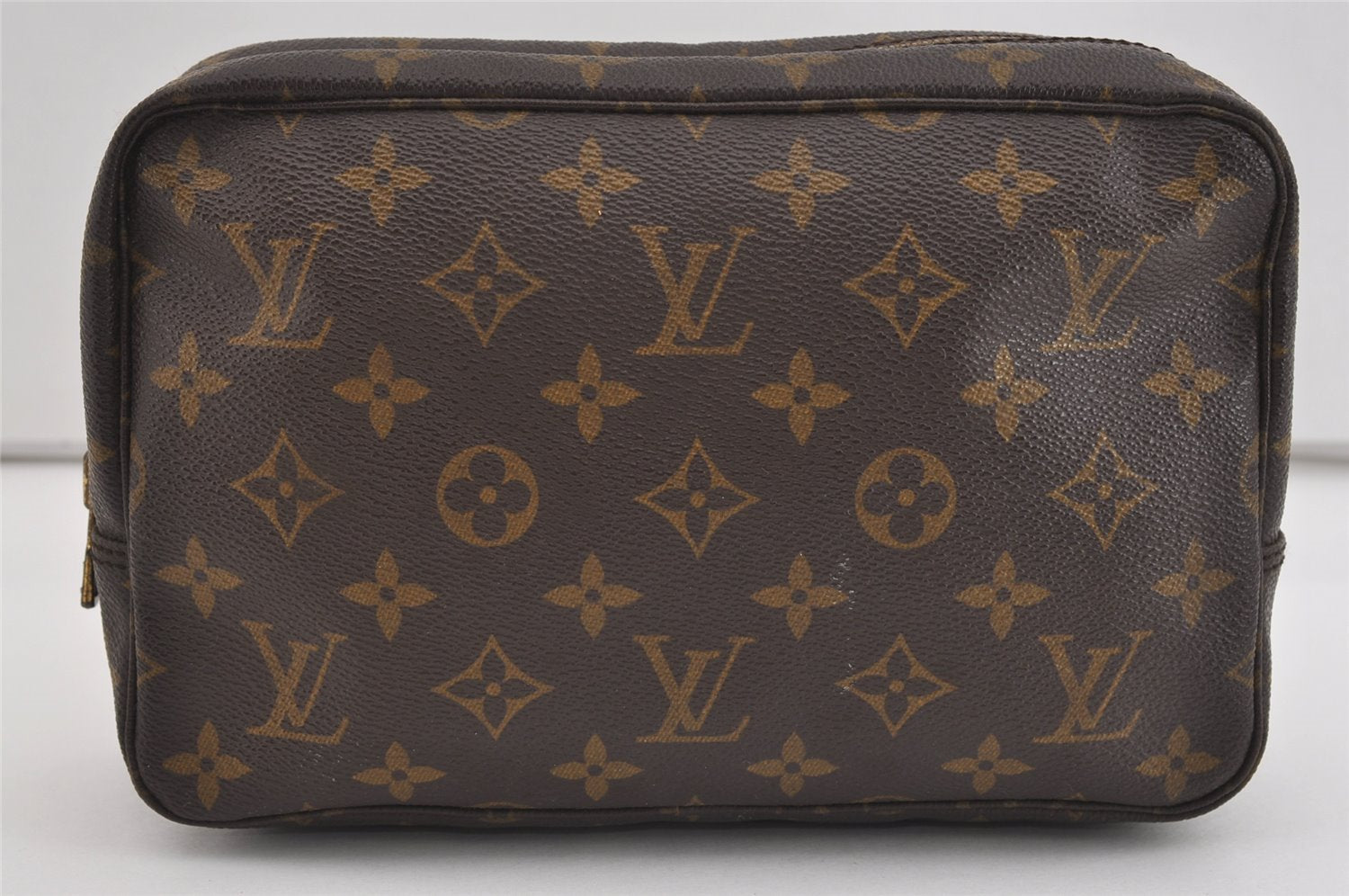 Auth Louis Vuitton Monogram Trousse Toilette 23 Clutch Hand Bag M47524 LV 1512I