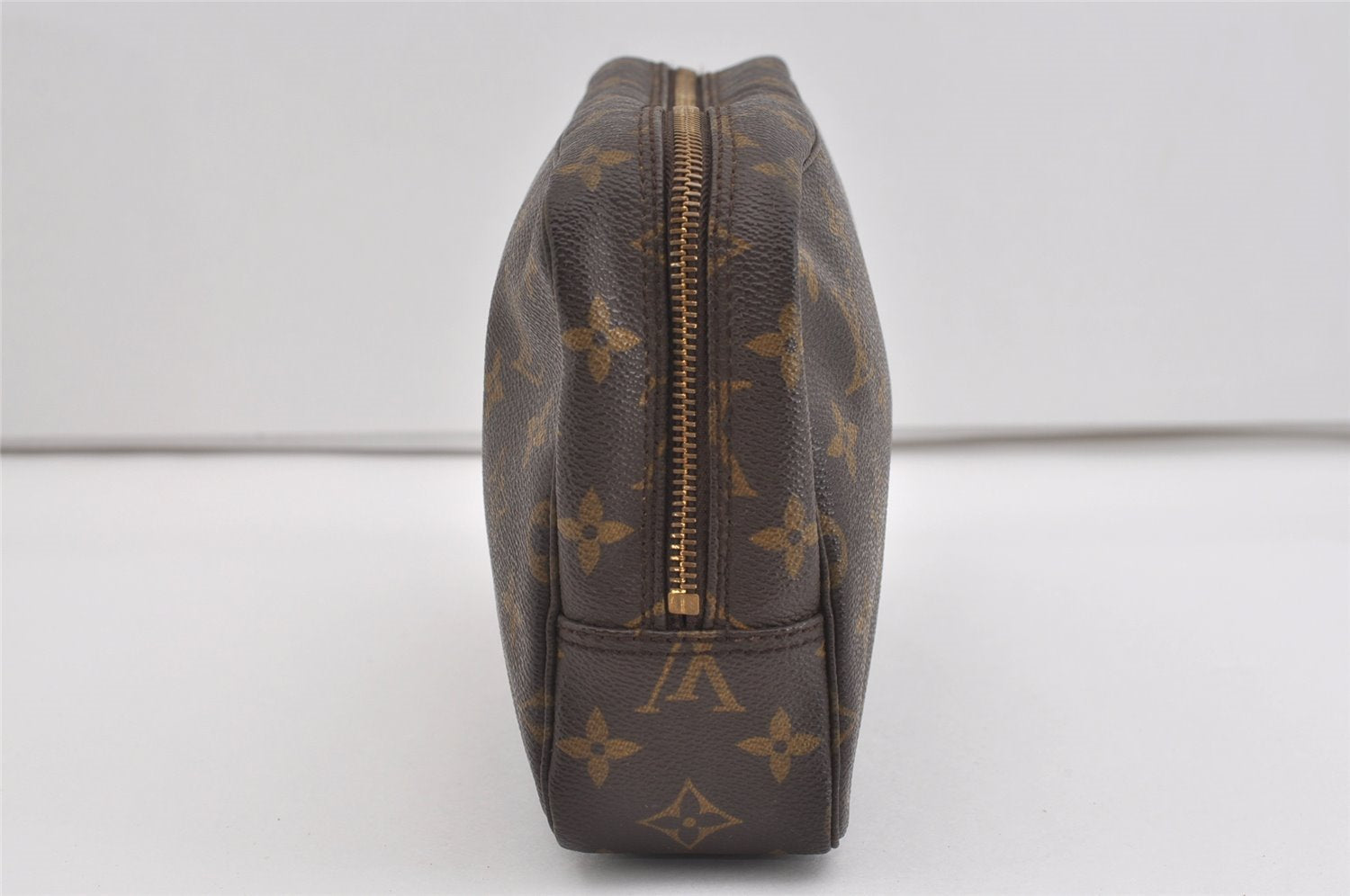 Auth Louis Vuitton Monogram Trousse Toilette 23 Clutch Hand Bag M47524 LV 1512I