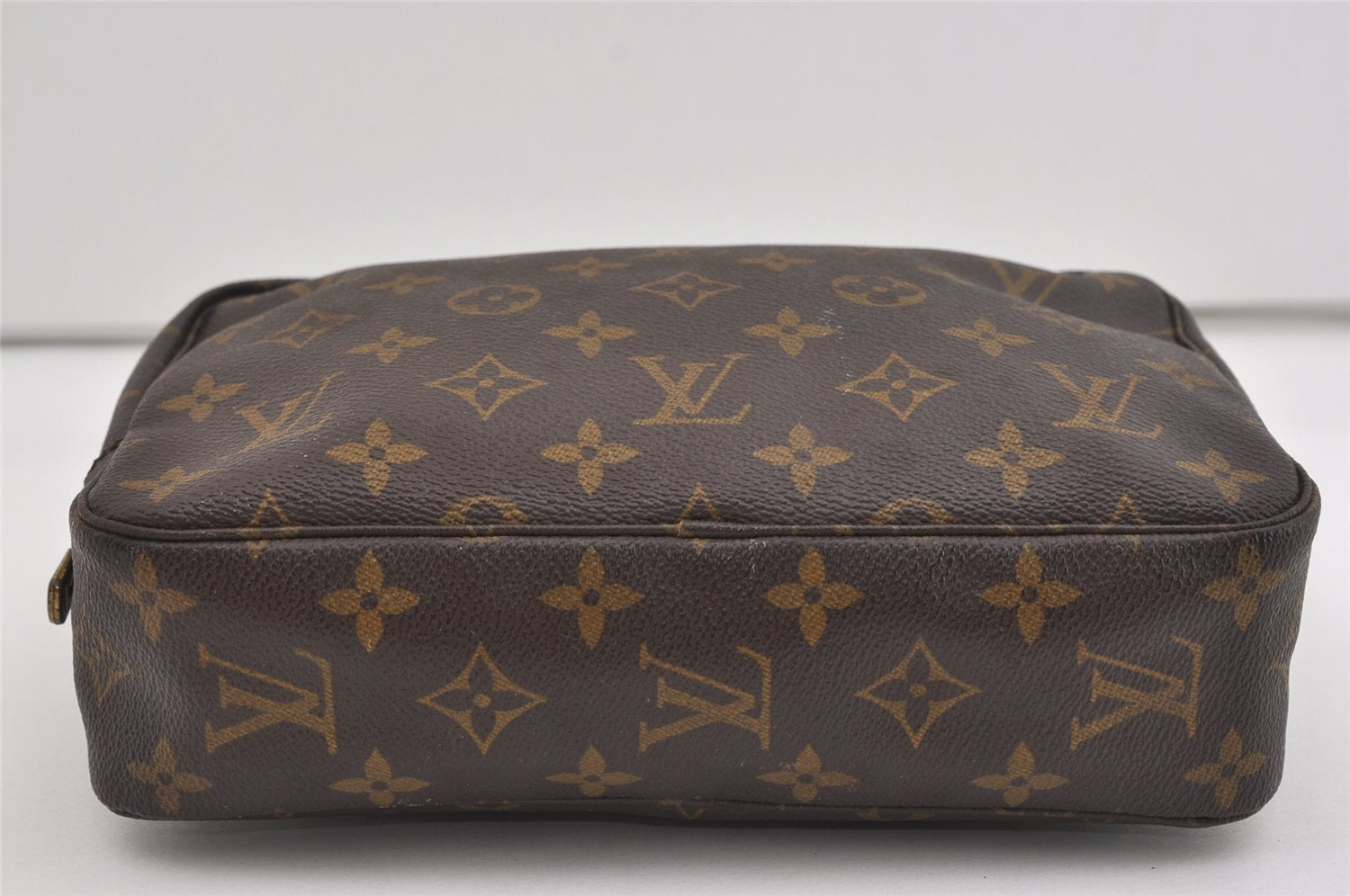 Auth Louis Vuitton Monogram Trousse Toilette 23 Clutch Hand Bag M47524 LV 1512I