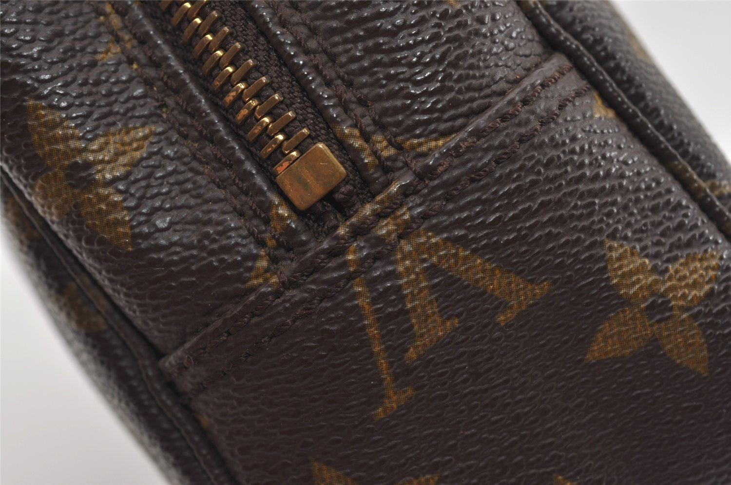 Auth Louis Vuitton Monogram Trousse Toilette 23 Clutch Hand Bag M47524 LV 1512I