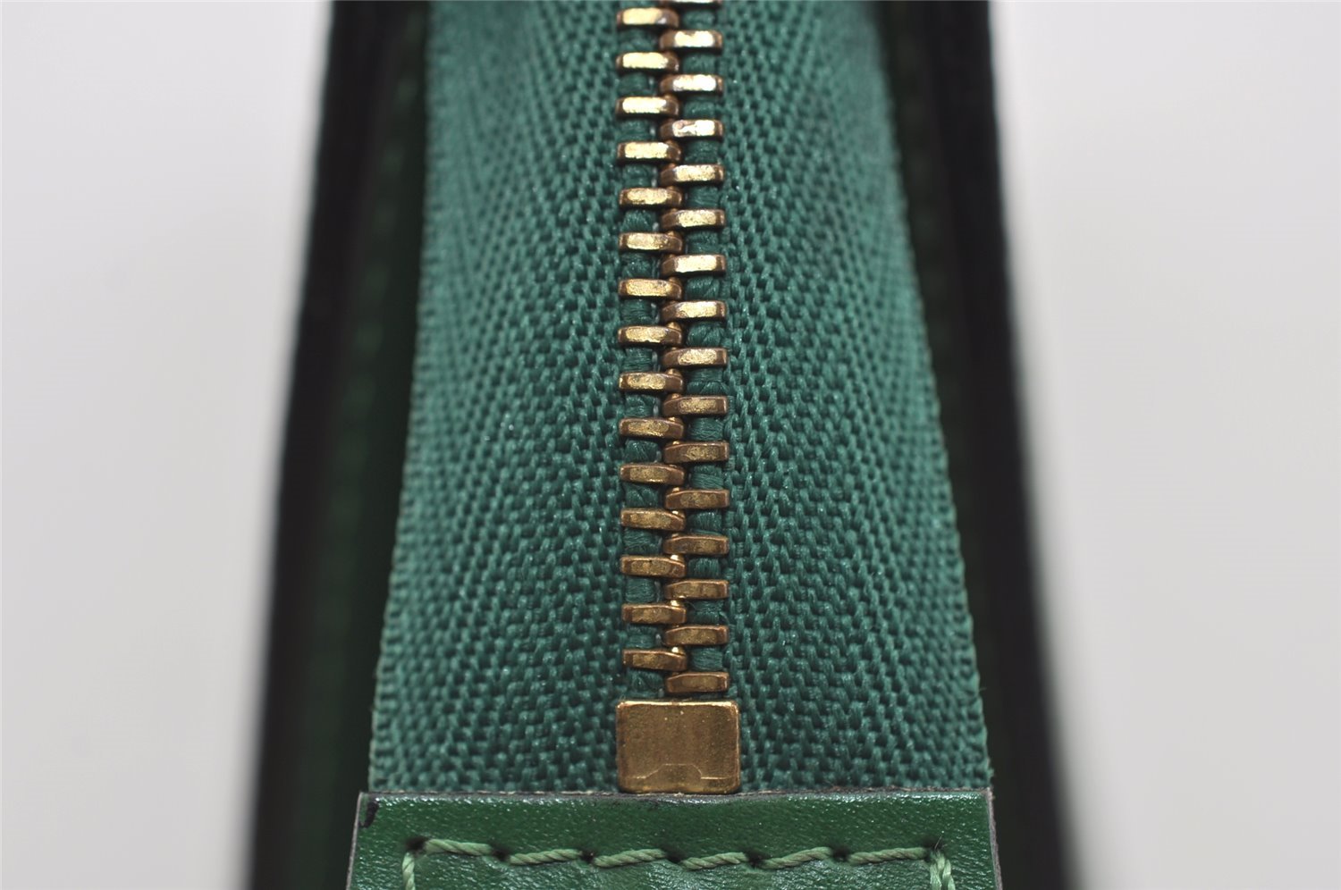 Authentic Louis Vuitton Epi Trousse Crete Clutch Bag Green M48407 LV Junk 1513I