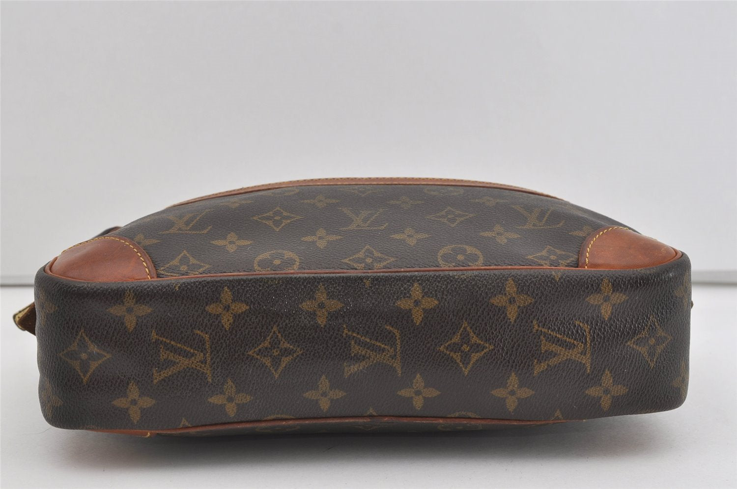 Authentic Louis Vuitton Monogram Compiegne 28 Clutch Hand Bag M51845 LV 1515I