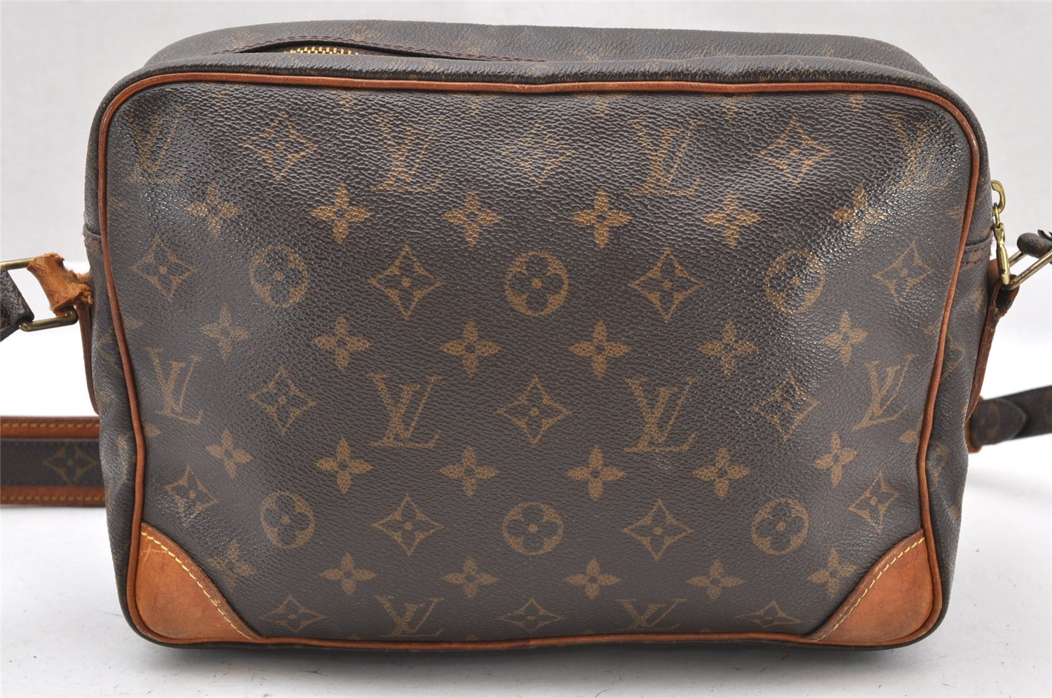 Authentic Louis Vuitton Monogram Nile Shoulder Cross Body Bag M45244 LV 1516I