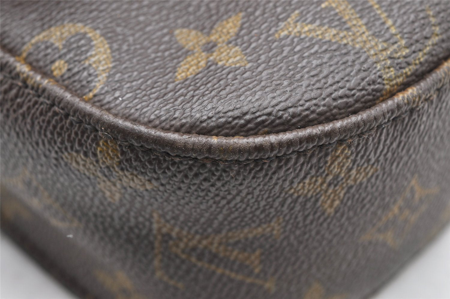 Auth Louis Vuitton Monogram Saint Cloud GM M51242 Shoulder Cross Bag Junk 1518I