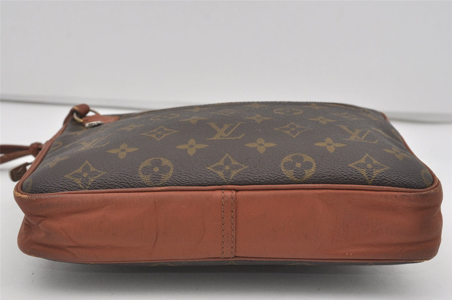 Authentic Louis Vuitton Monogram Pochette Sport Clutch Hand Bag Old Model 1521I