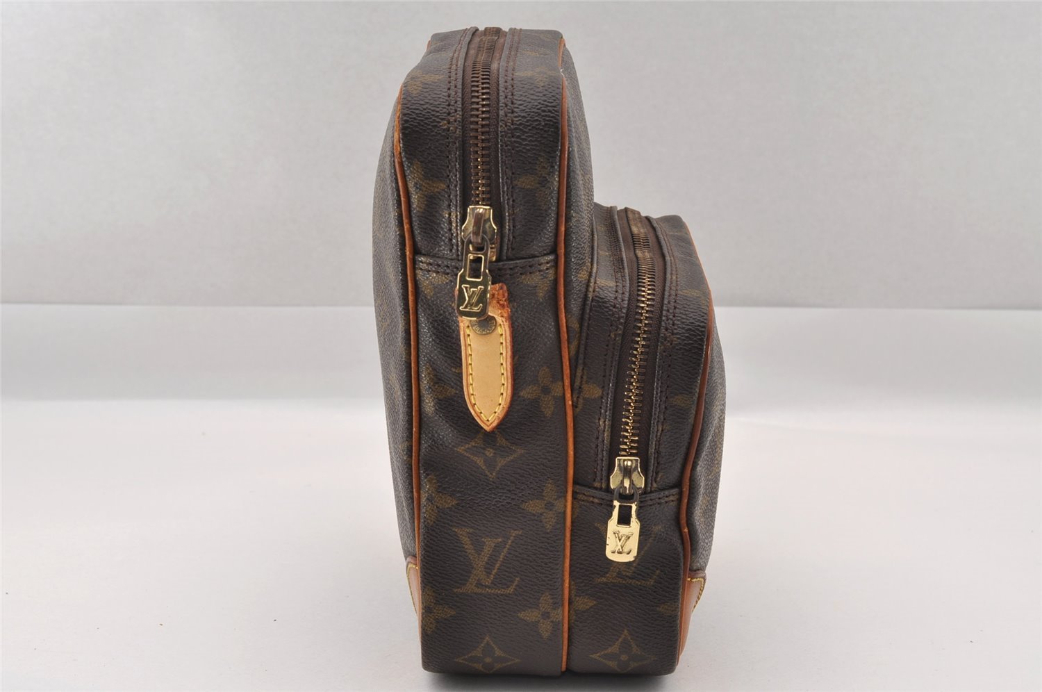 Authentic Louis Vuitton Monogram Amazone Shoulder Cross Bag M45236 LV Junk 1524I