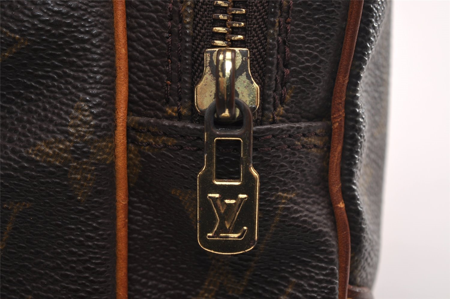 Authentic Louis Vuitton Monogram Amazone Shoulder Cross Bag M45236 LV Junk 1524I