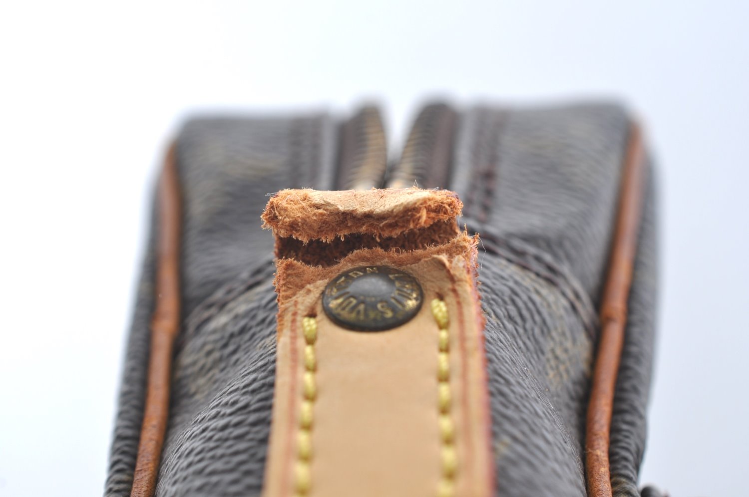 Authentic Louis Vuitton Monogram Amazone Shoulder Cross Bag M45236 LV Junk 1524I