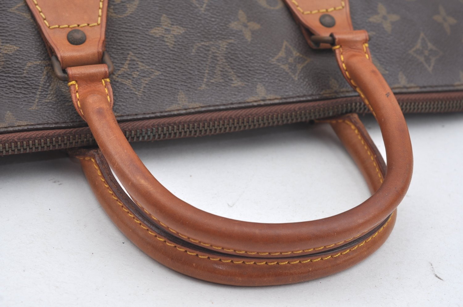 Authentic Louis Vuitton Monogram Sac Trico Hand Bag Old Model LV 1526I