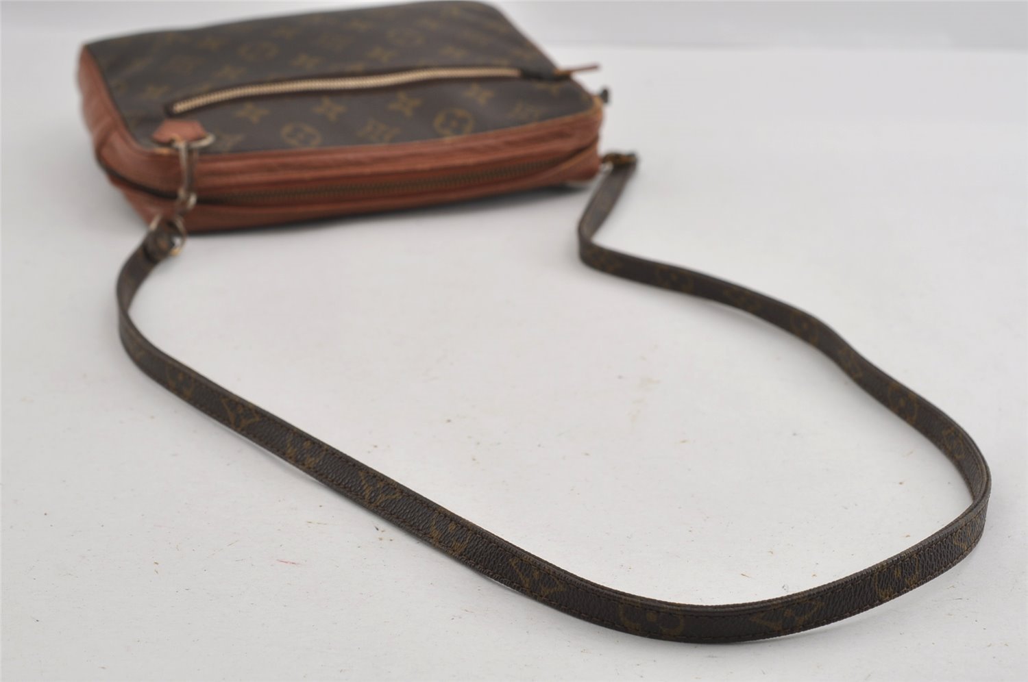 Authentic Louis Vuitton Monogram Shoulder Cross Body Bag Old Model LV 1528I