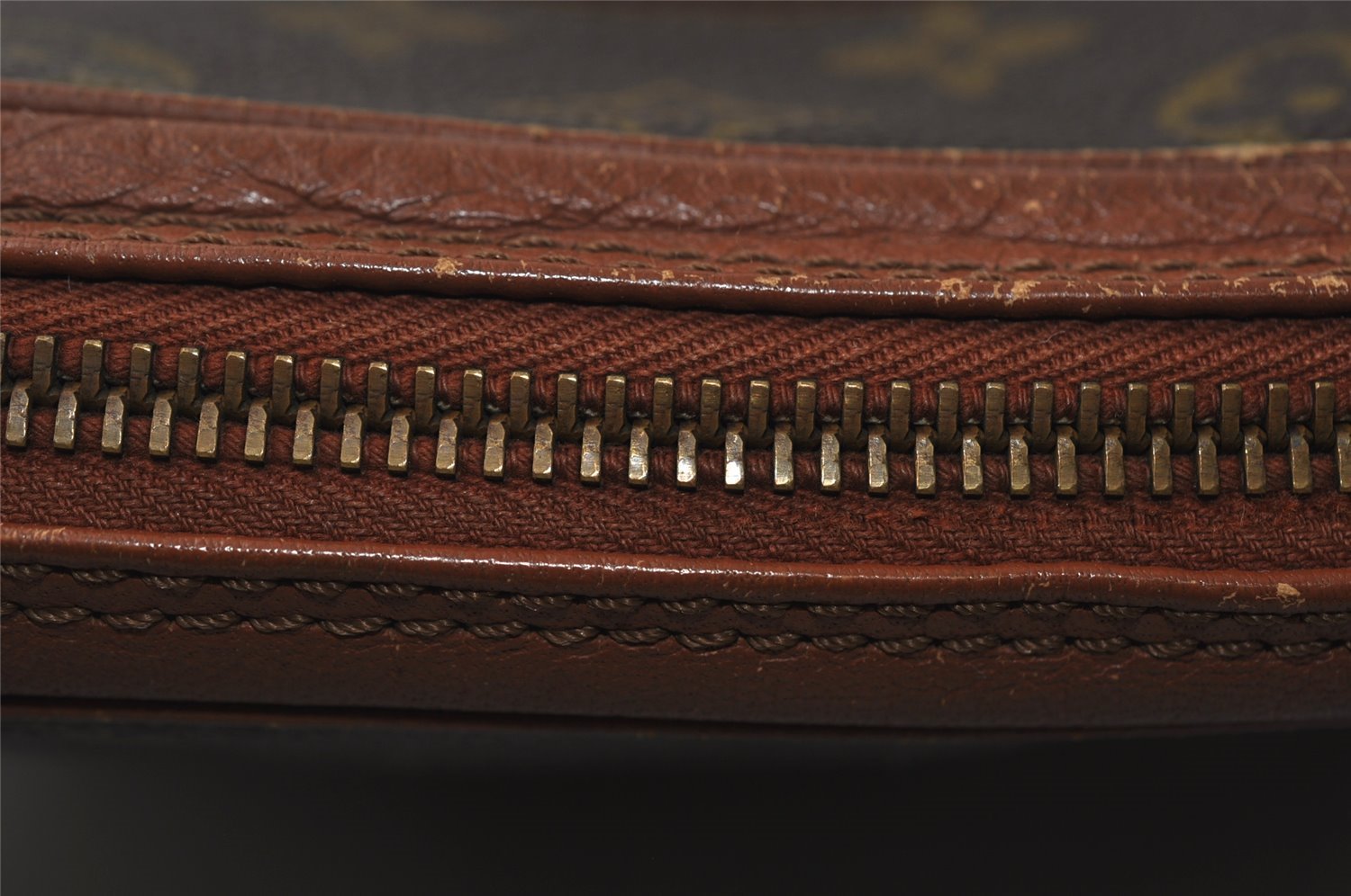 Authentic Louis Vuitton Monogram Shoulder Cross Body Bag Old Model LV 1528I