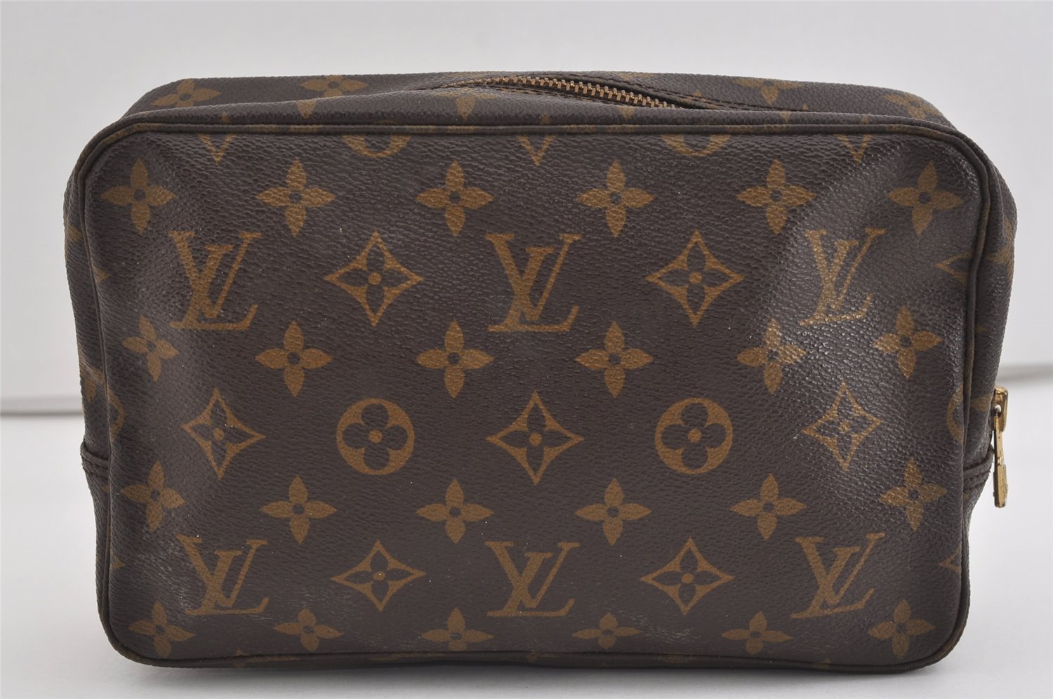 Auth Louis Vuitton Monogram Trousse Toilette 23 Clutch Hand Bag M47524 LV 1536I