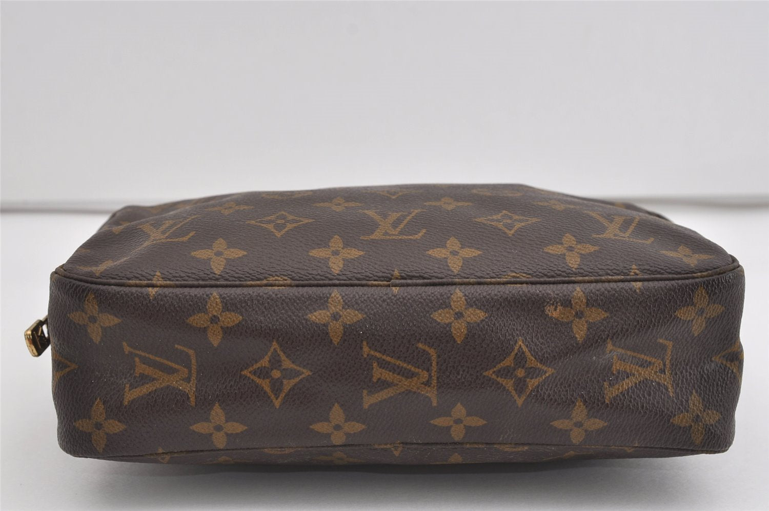 Auth Louis Vuitton Monogram Trousse Toilette 23 Clutch Hand Bag M47524 LV 1536I