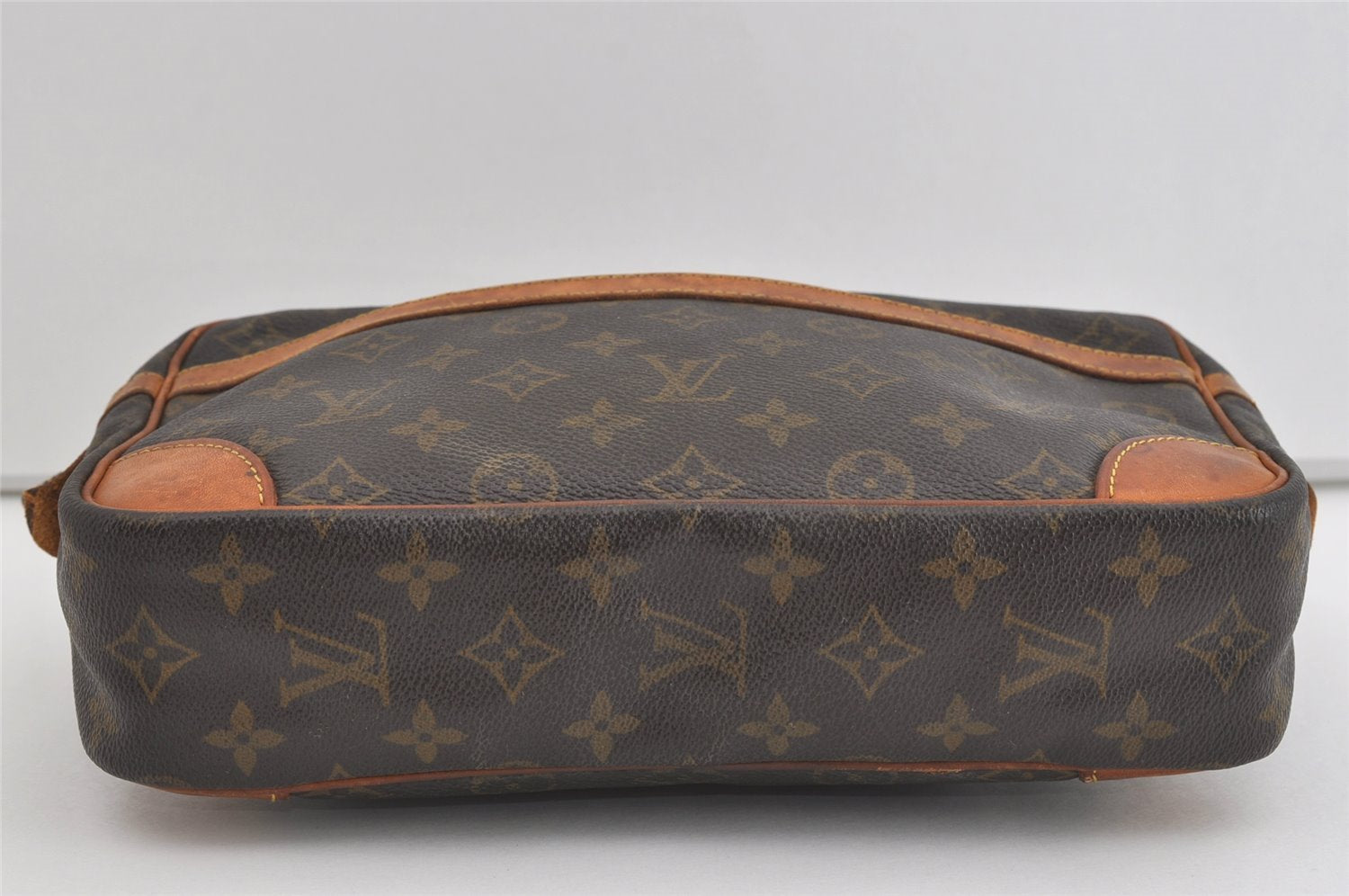 Authentic Louis Vuitton Monogram Compiegne 28 Clutch Hand Bag M51845 LV 1538I