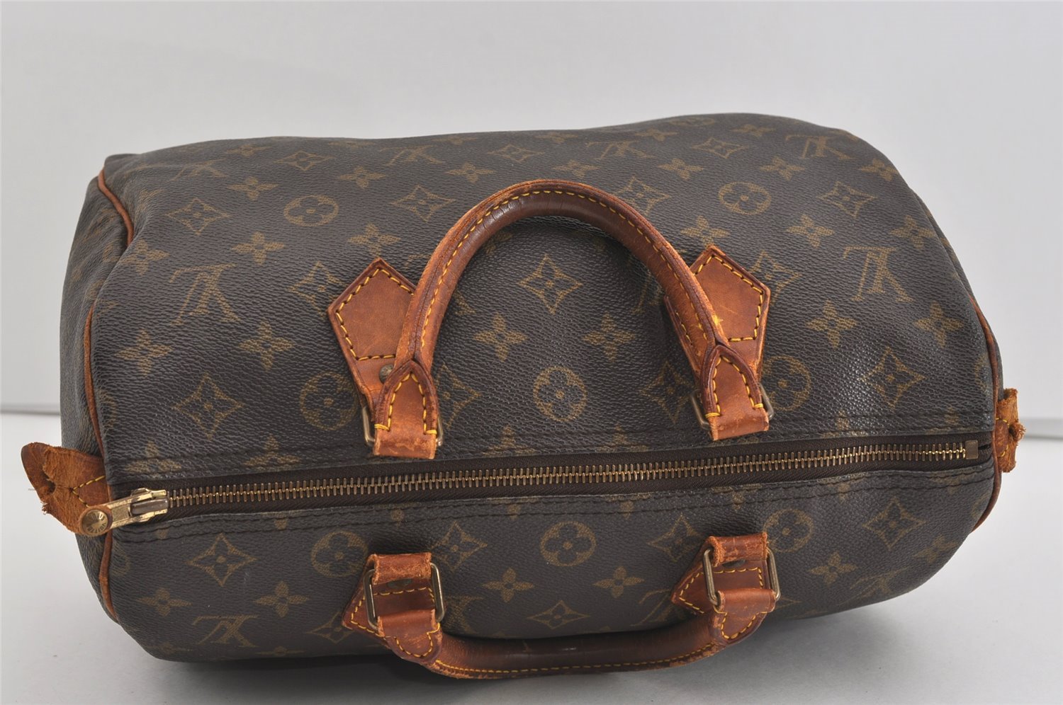 Authentic Louis Vuitton Monogram Speedy 30 Hand Boston Bag M41526 LV 1539I