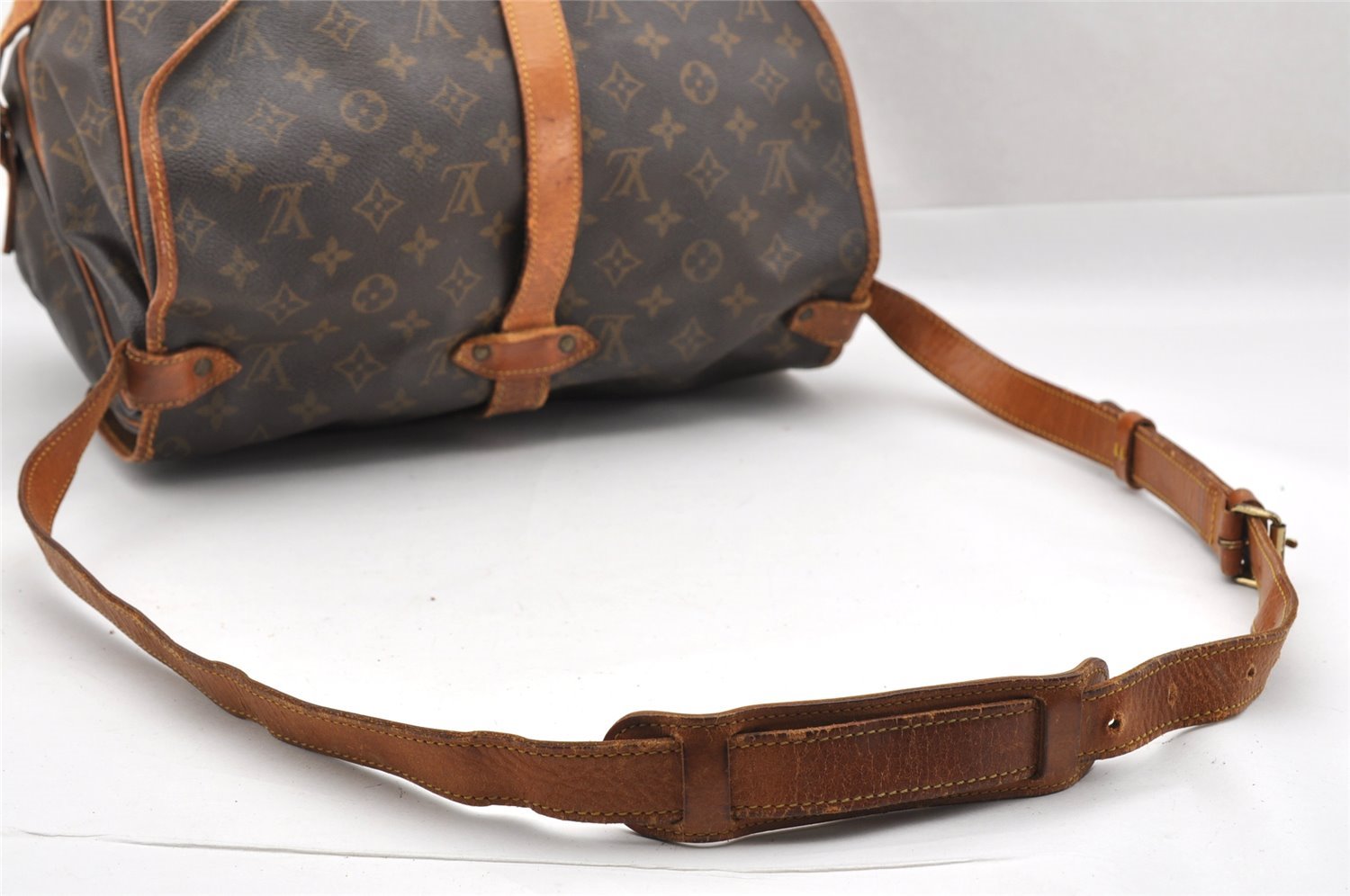 Authentic Louis Vuitton Monogram Saumur 35 Shoulder Cross Bag M42254 LV 1540I