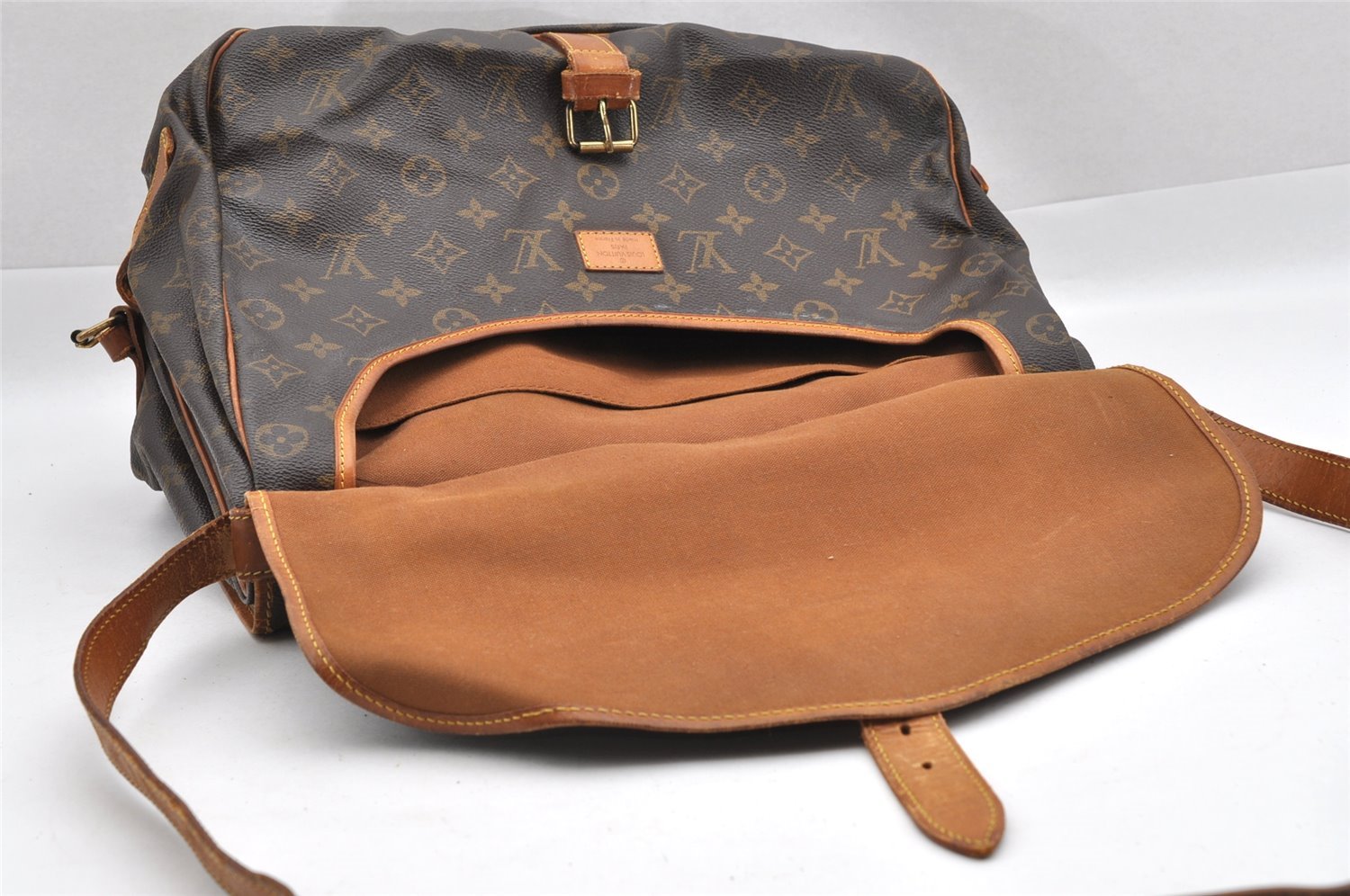 Authentic Louis Vuitton Monogram Saumur 35 Shoulder Cross Bag M42254 LV 1540I