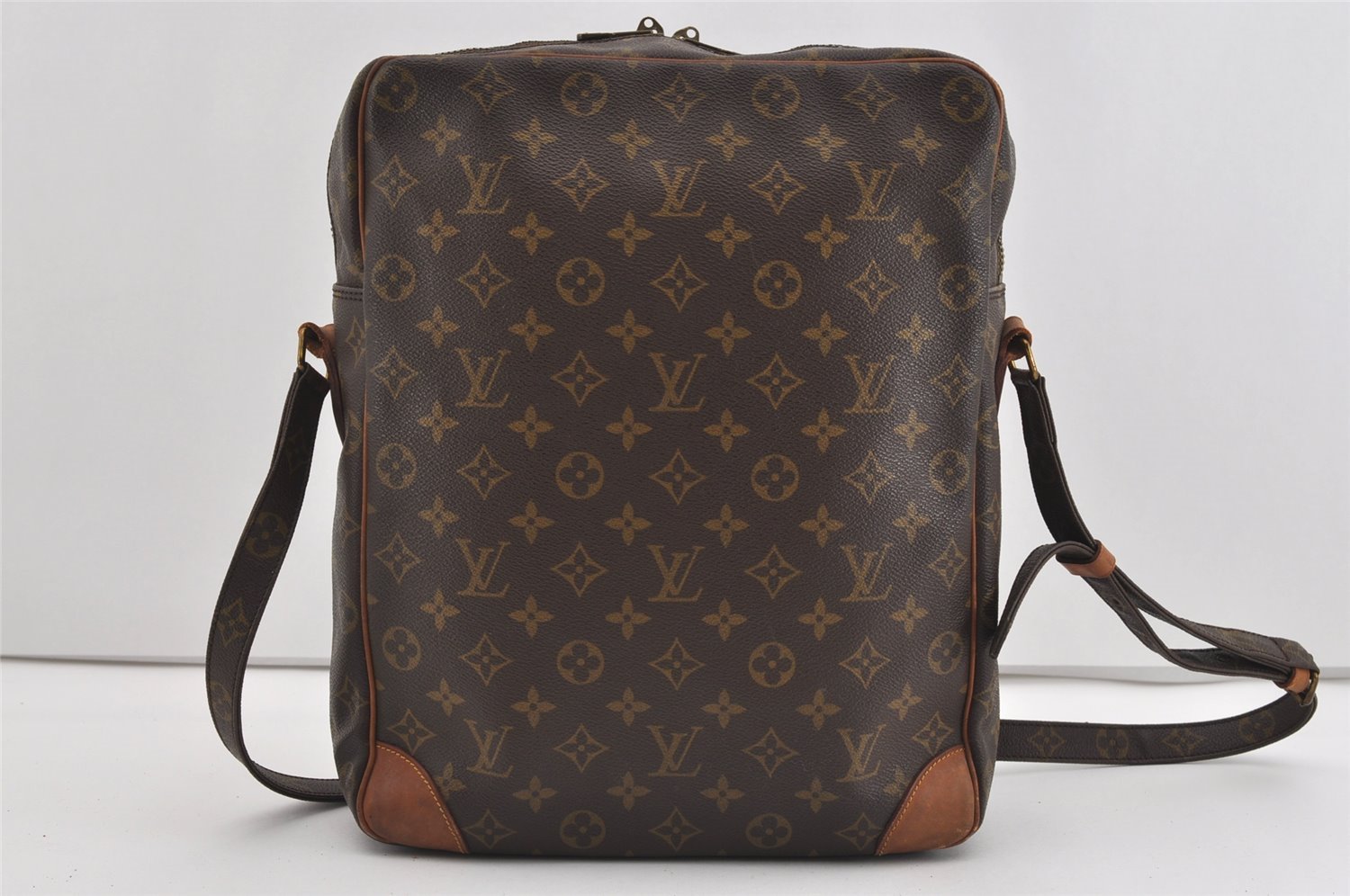 Authentic Louis Vuitton Monogram Danube 28 Shoulder Cross Body Bag LV 1542I