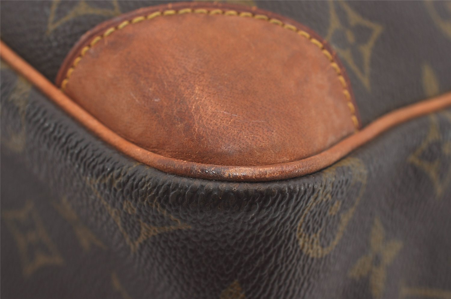 Authentic Louis Vuitton Monogram Danube 28 Shoulder Cross Body Bag LV 1542I