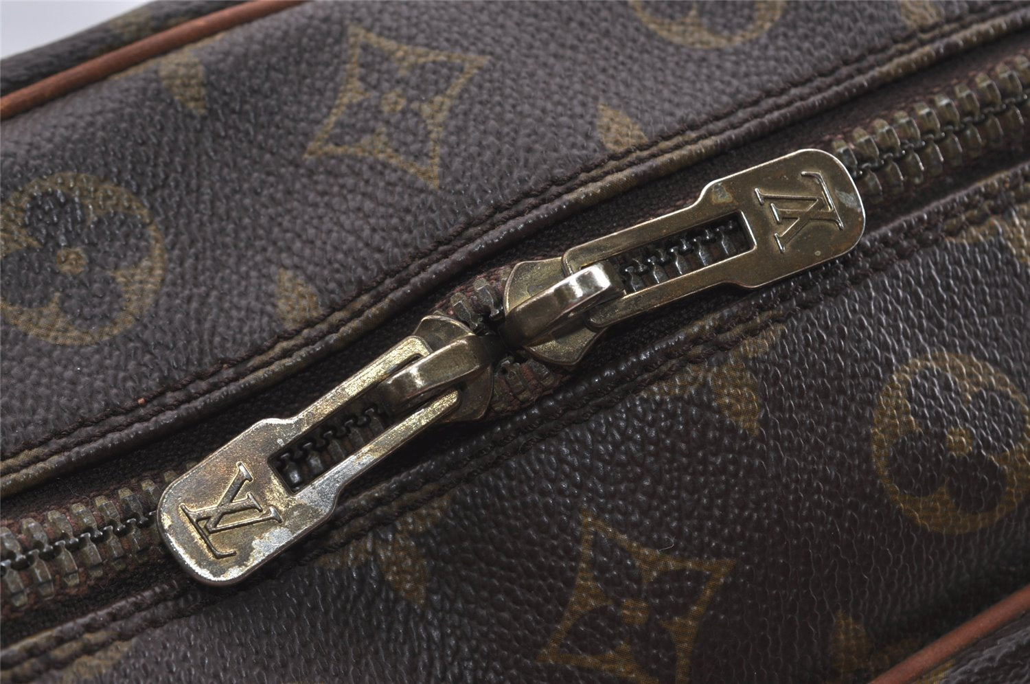 Authentic Louis Vuitton Monogram Danube 28 Shoulder Cross Body Bag LV 1542I