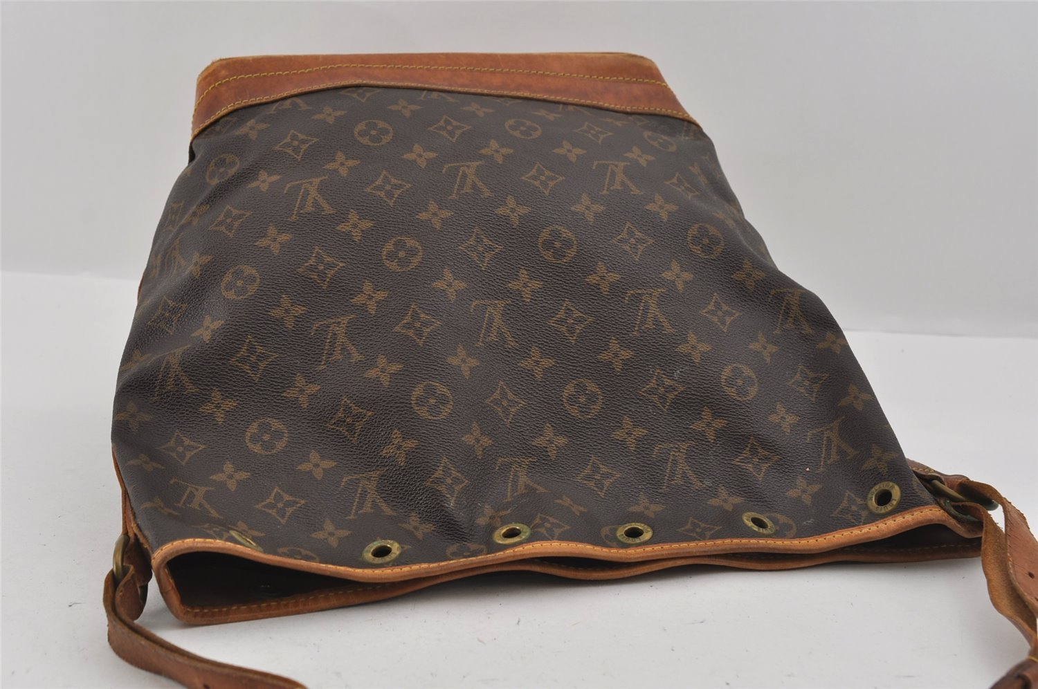 Authentic Louis Vuitton Monogram Noe Shoulder Drawstring Bag M42224 LV 1544I