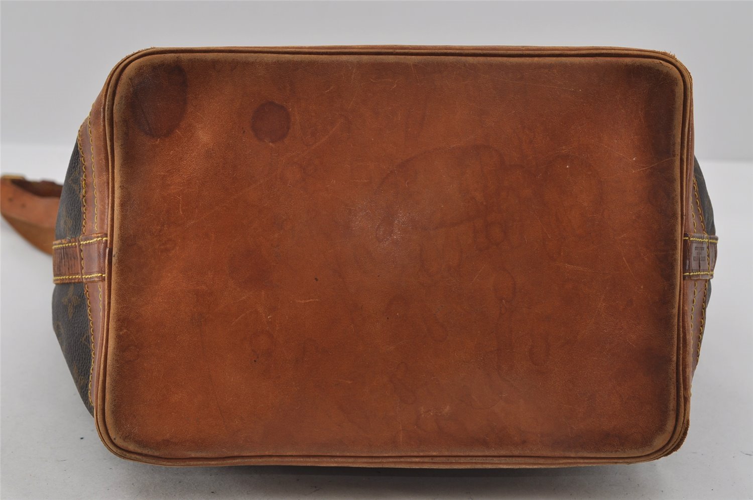 Authentic Louis Vuitton Monogram Noe Shoulder Drawstring Bag M42224 LV 1544I