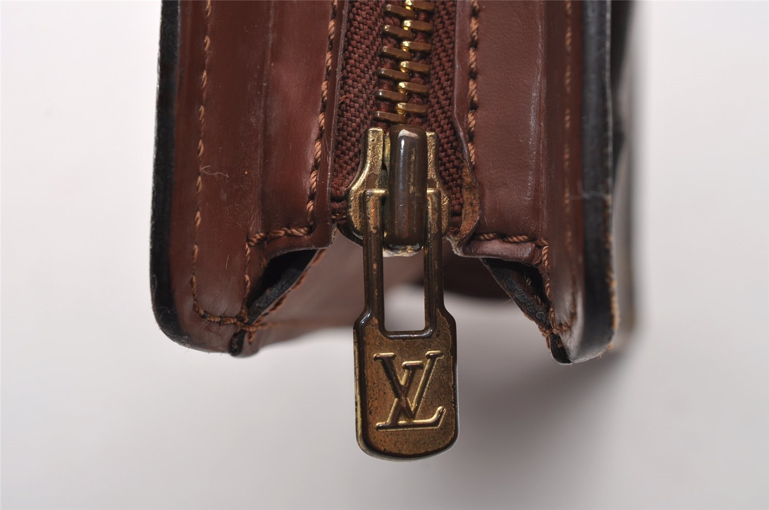 Authentic Louis Vuitton Monogram Pochette Homme Clutch Hand Bag M51795 LV 1552I