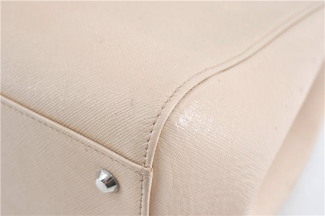 Authentic BURBERRY Vintage Leather Shoulder Hand Bag Purse Ivory 1553D