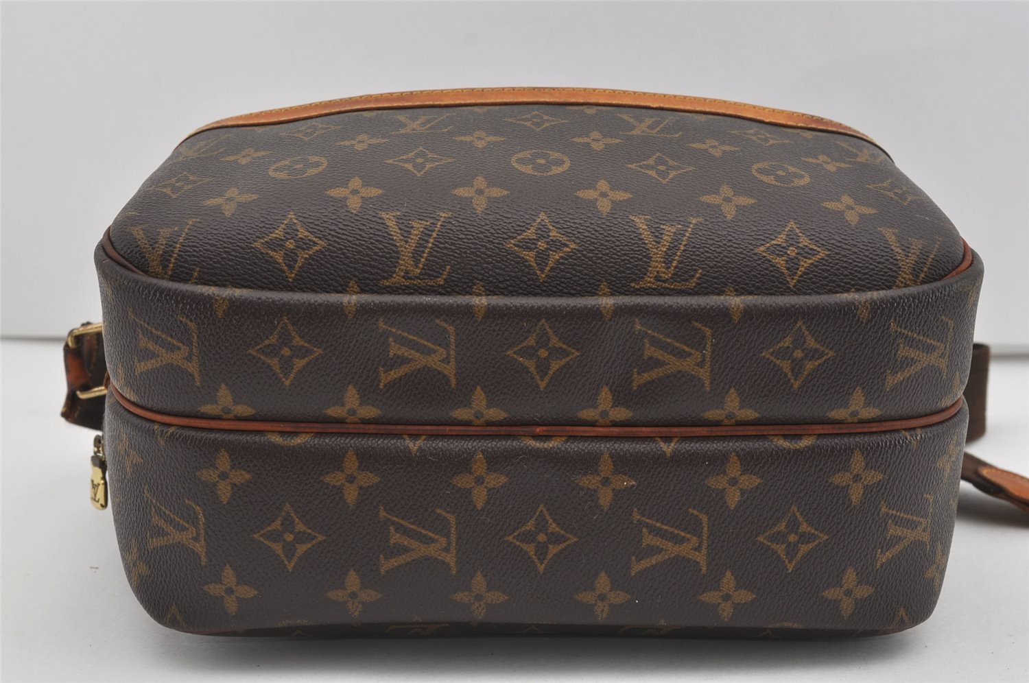 Authentic Louis Vuitton Monogram Reporter PM Shoulder Bag M45254 Junk 1556I