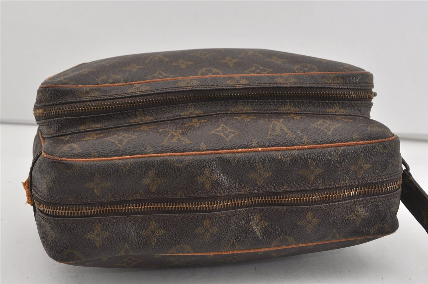 Authentic Louis Vuitton Monogram Nile Shoulder Cross Body Bag M45244 Junk 1560I