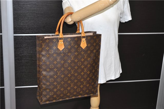 Authentic Louis Vuitton Monogram Sac Plat Hand Bag M51140 LV 1568D