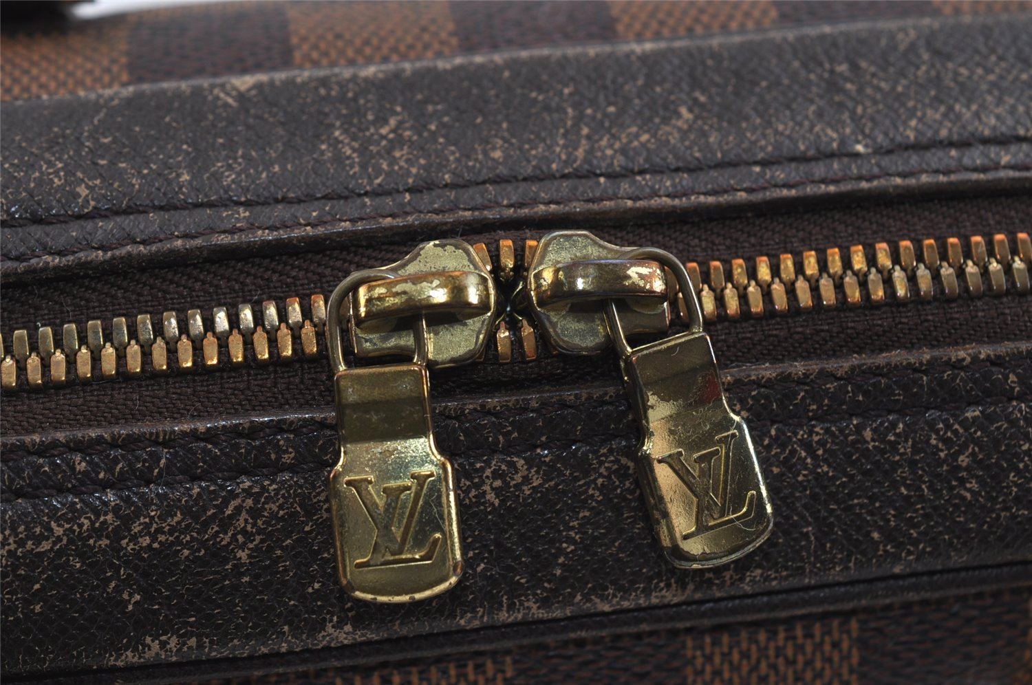 Authentic Louis Vuitton Damier Brera Hand Bag Purse N51150 LV 1568I