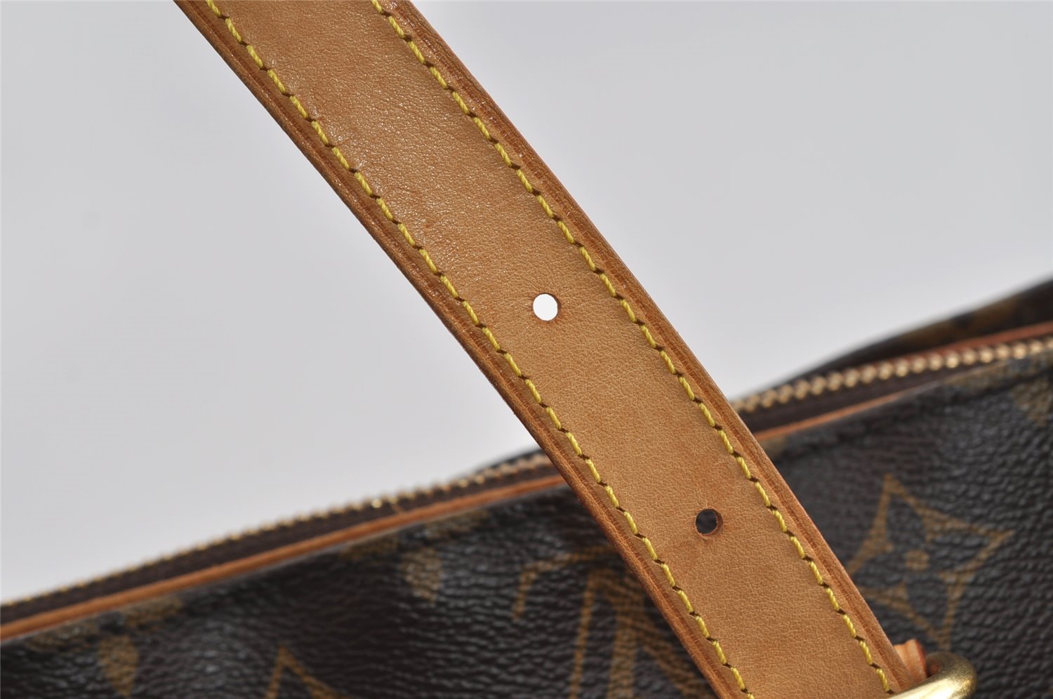 Authentic Louis Vuitton Monogram Popincourt Haut Shoulder Bag M40007 LV 1572I