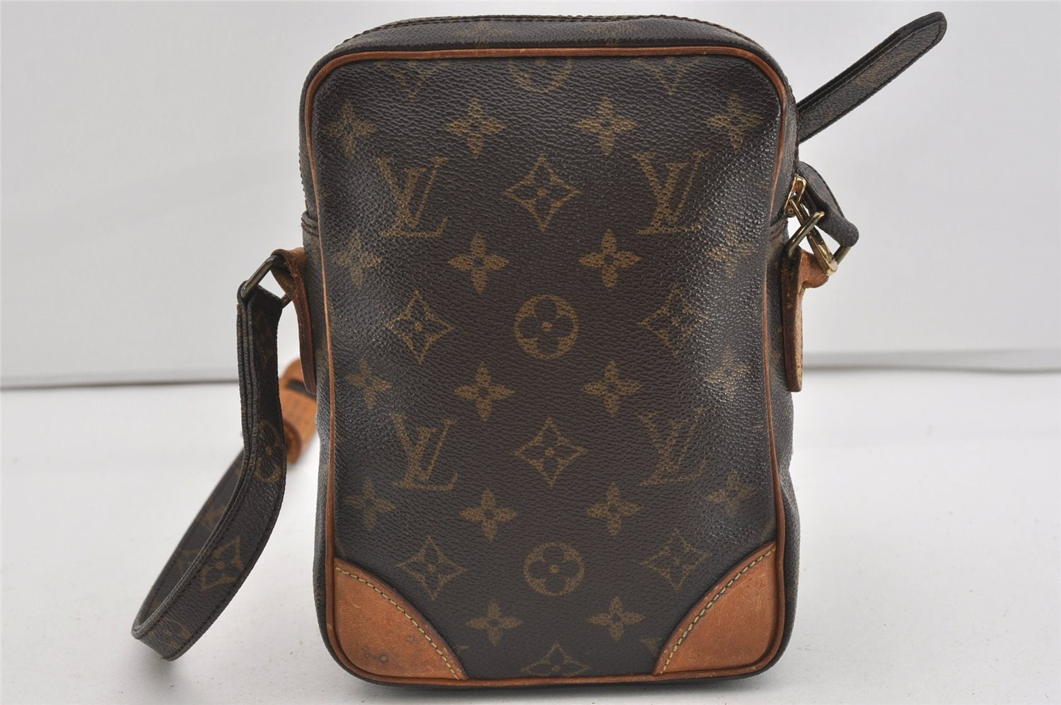 Authentic Louis Vuitton Monogram Amazone Shoulder Cross Body Bag M45236 LV 1576I