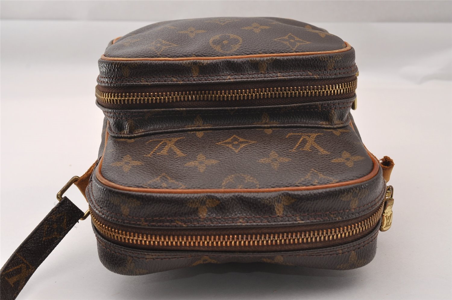 Authentic Louis Vuitton Monogram Amazone Shoulder Cross Bag M45236 LV Junk 1578I