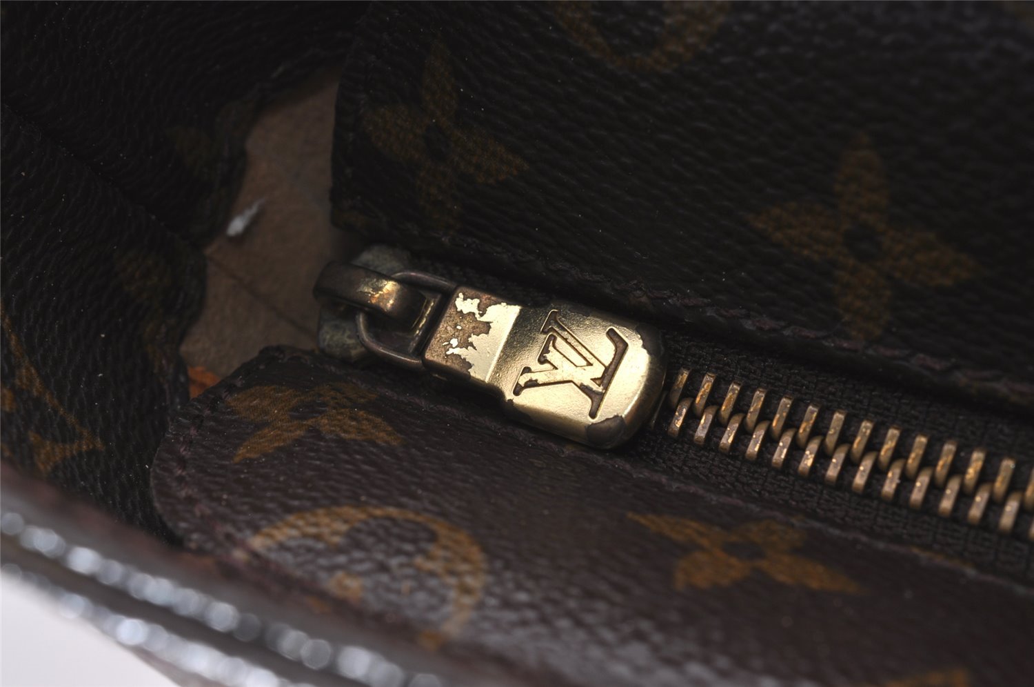 Authentic Louis Vuitton Monogram Luco Shoulder Tote Bag M51155 LV Junk 1585I