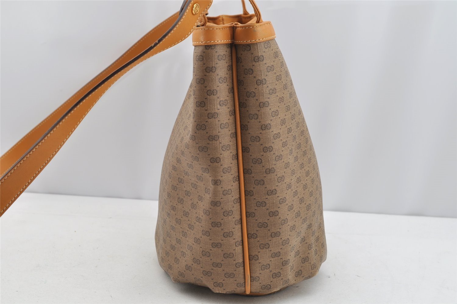 Authentic GUCCI Micro GG PVC Leather Shoulder Cross Body Bag Brown Junk 1603I