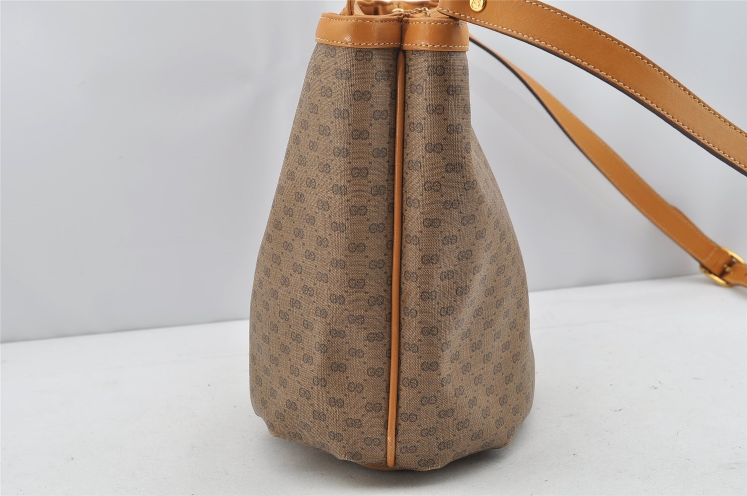 Authentic GUCCI Micro GG PVC Leather Shoulder Cross Body Bag Brown Junk 1603I