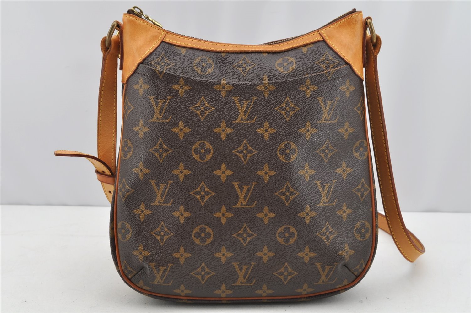 Authentic Louis Vuitton Monogram Odeon PM Shoulder Cross Bag M56390 LV 1605I