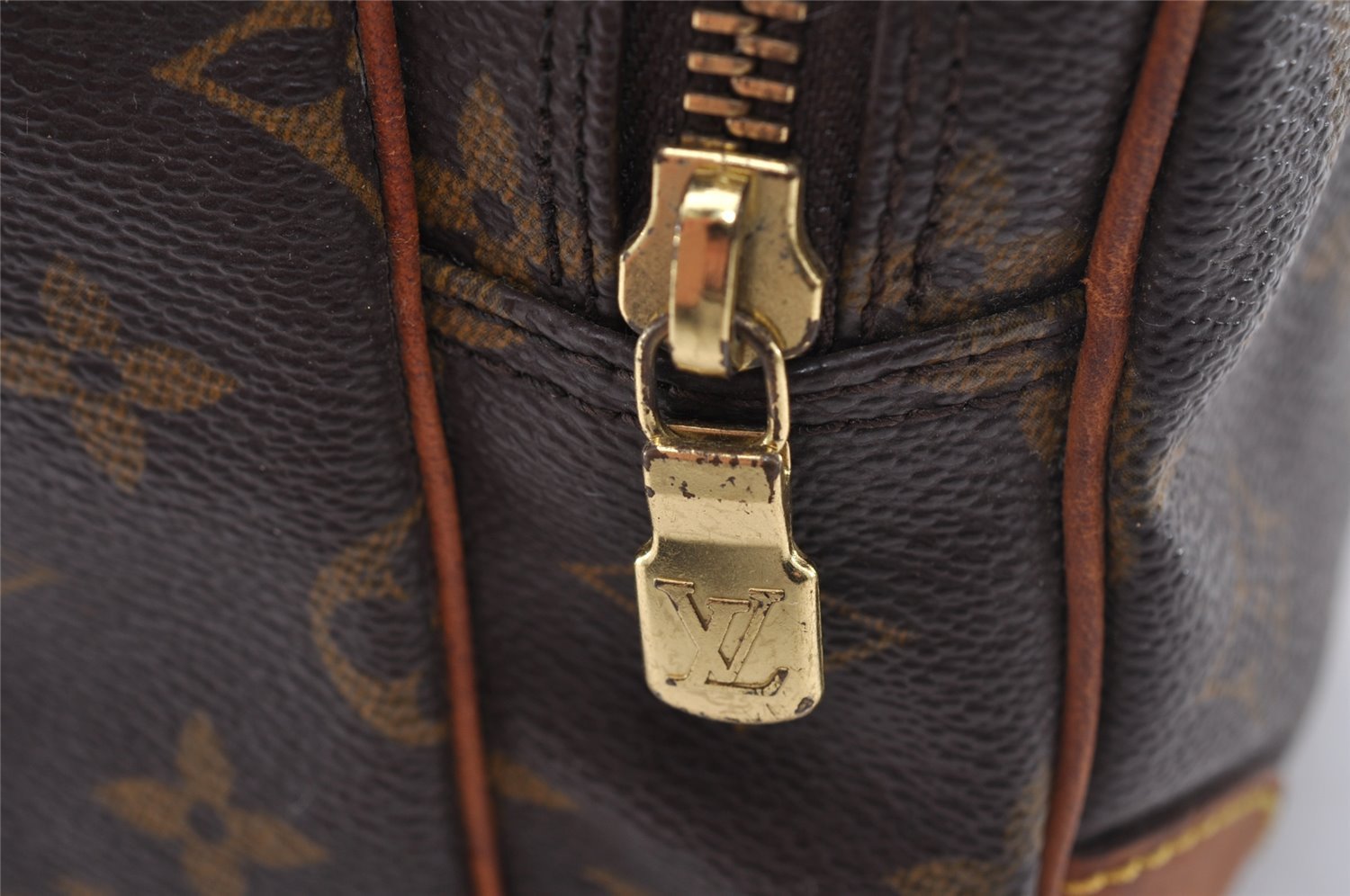 Authentic Louis Vuitton Monogram Nile Shoulder Cross Body Bag M45244 Junk 1606I