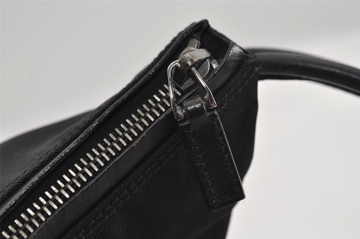 Authentic GUCCI Vintage Shoulder Bag Purse Nylon Leather 0013766 Black  1608I