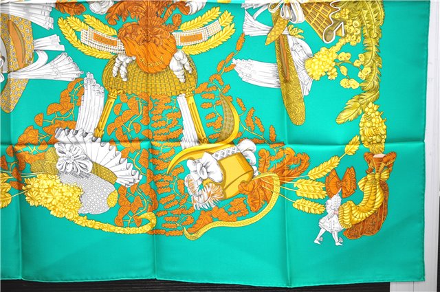 Authentic HERMES Carre 90 Scarf 