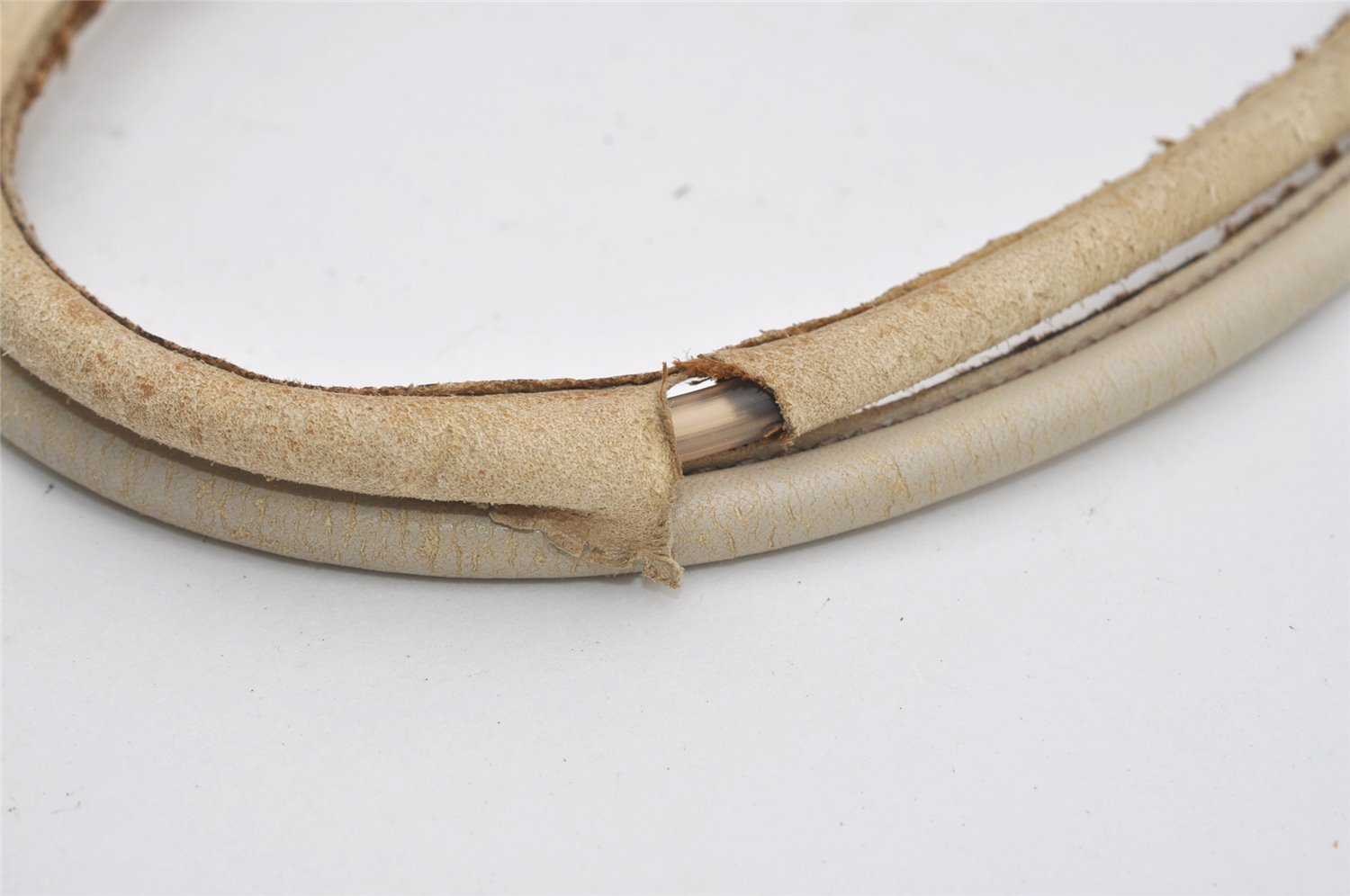 Authentic GUCCI Guccissima Shoulder Tote Bag GG Leather 197953 White 1610I