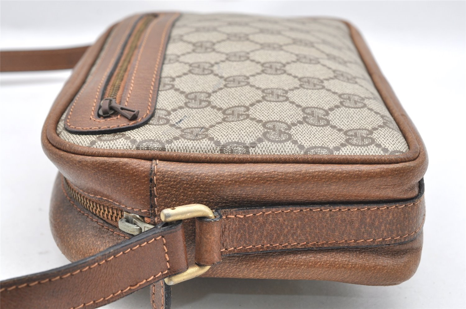 Authentic GUCCI Shoulder Cross Body Bag Purse GG PVC Leather Brown 1612I