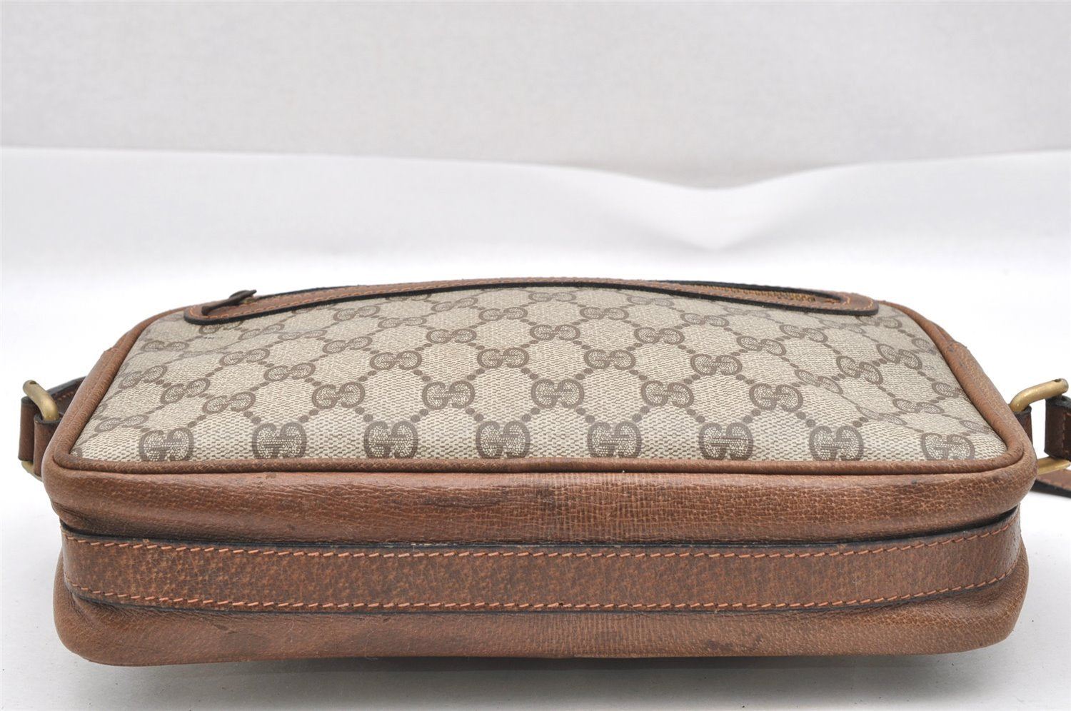 Authentic GUCCI Shoulder Cross Body Bag Purse GG PVC Leather Brown 1612I