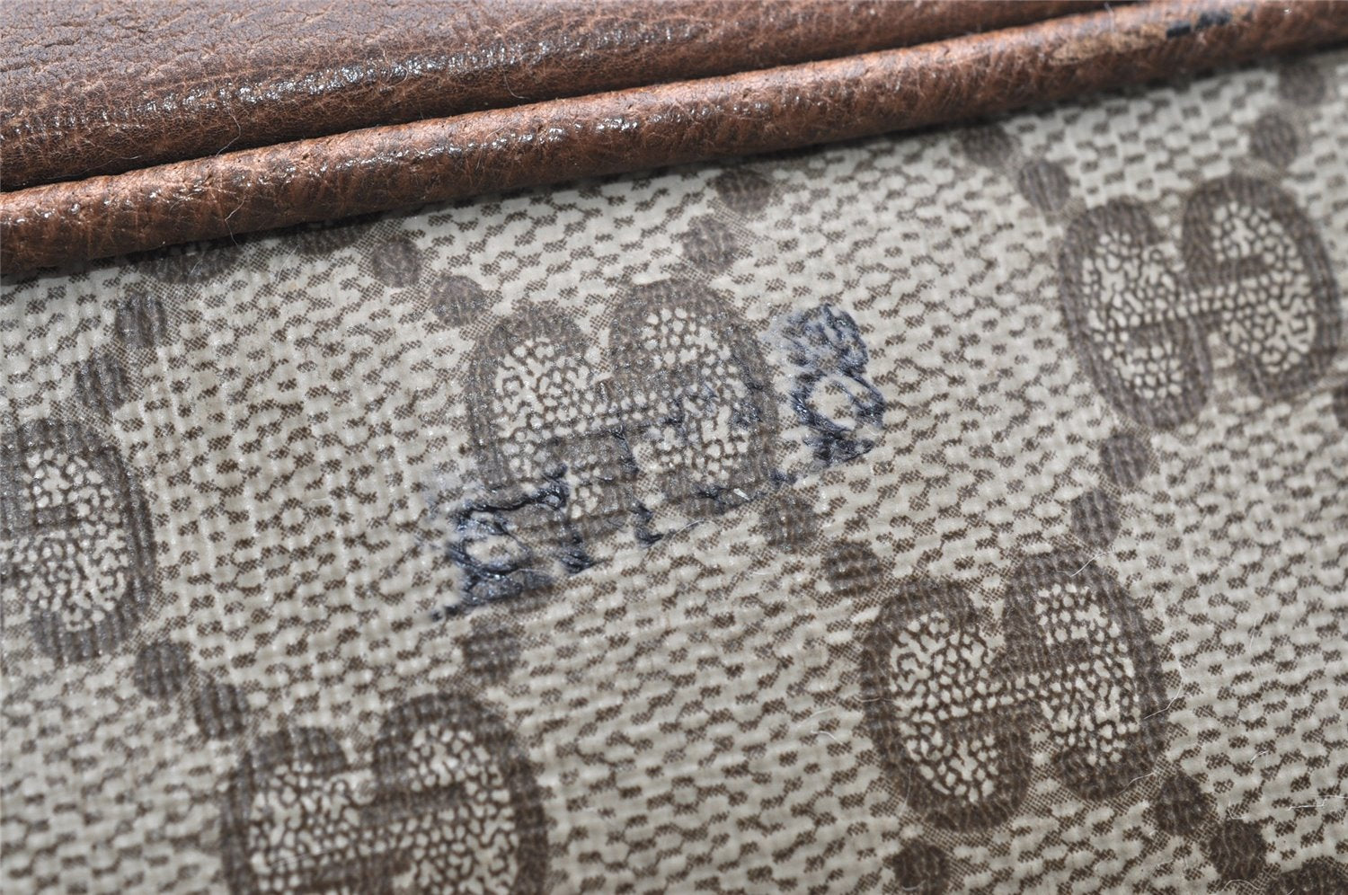 Authentic GUCCI Shoulder Cross Body Bag Purse GG PVC Leather Brown 1612I