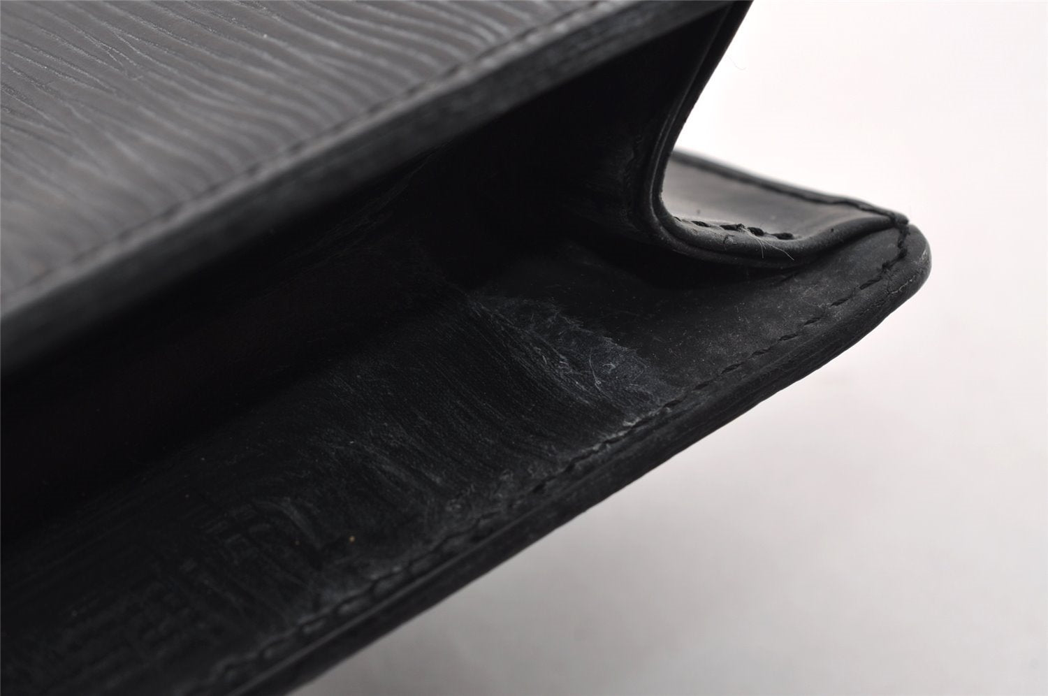 Authentic Louis Vuitton Epi Pochette Homme Clutch Hand Bag Black M52522 LV 1616I